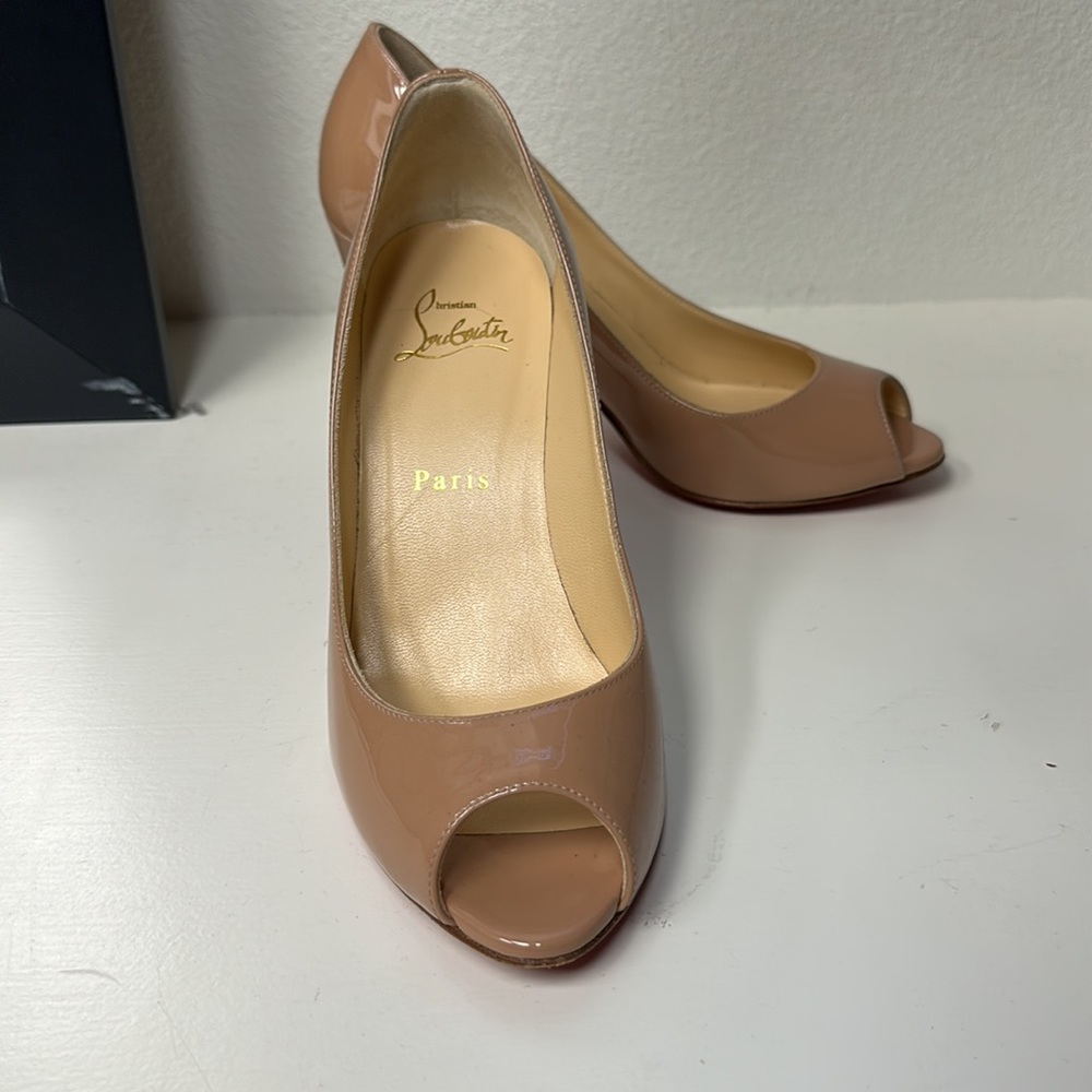Christian Louboutin Nude peep toe 85mm - Picture 2 of 5